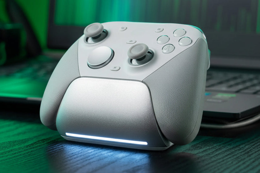 Flagship Controller – Wired for Xbox, Wireless for PC & Mobile